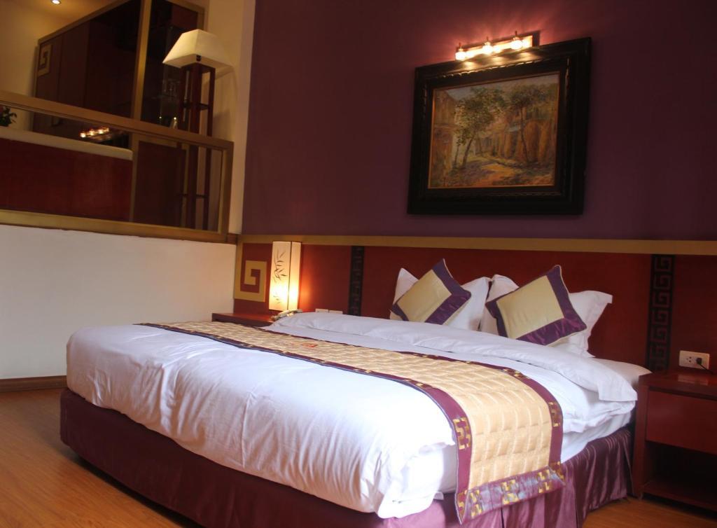 Aranya Hotel Hai Phong Room photo